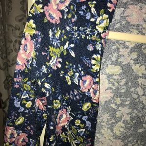 LuLaRoe Sweaters - Beautiful floral Lularoe Sarah sweater😍 LuLaRoe Sweaters - Beautiful floral Lularoe Sarah sweater😍